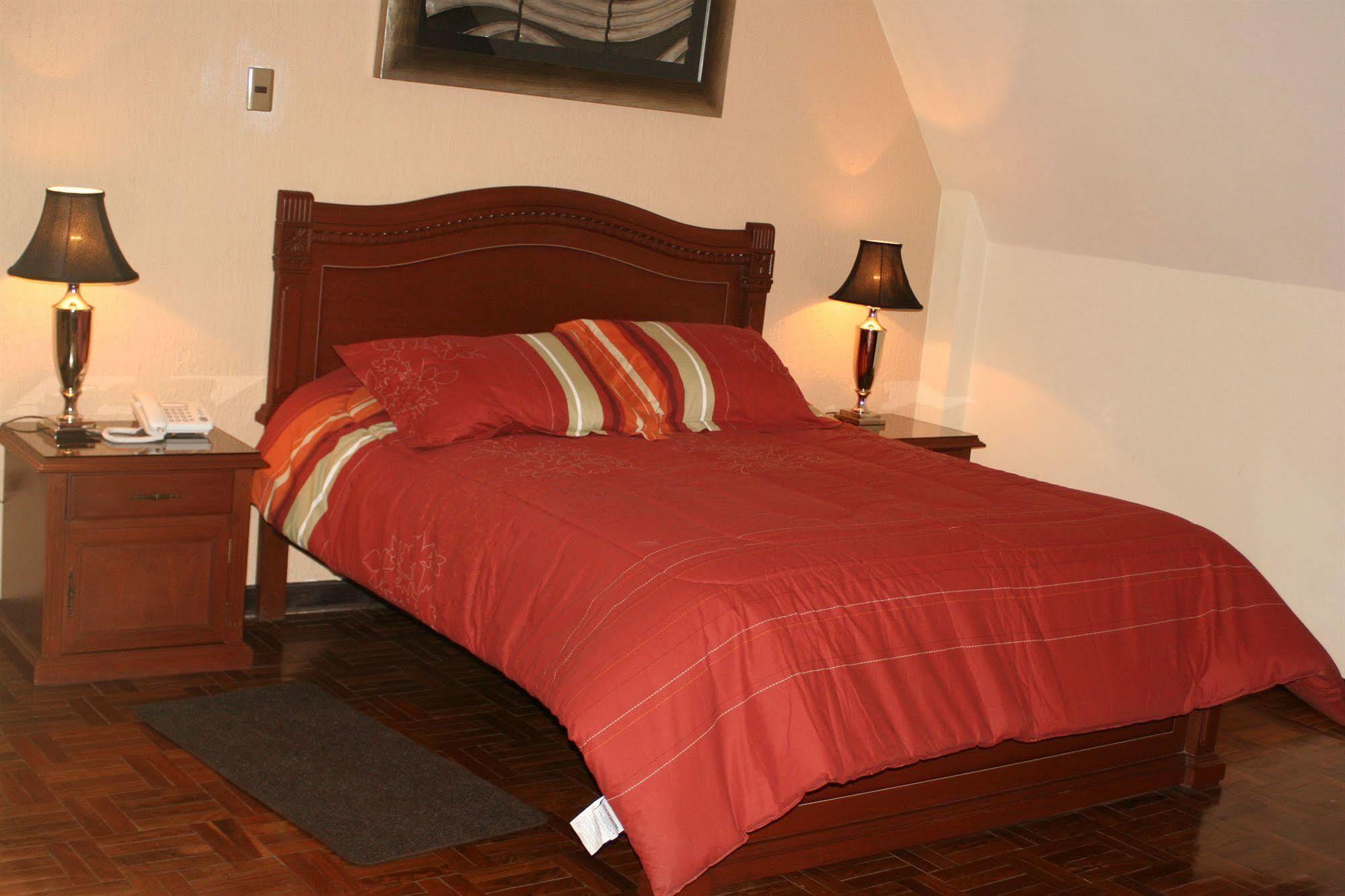 Hostal Patrimonio - โปโตซี ภายนอก รูปภาพ